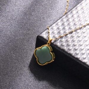 Collier 127