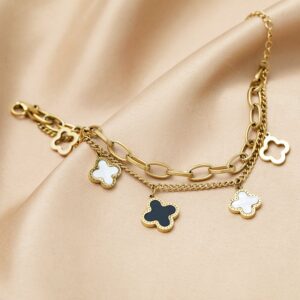 bracelet lips